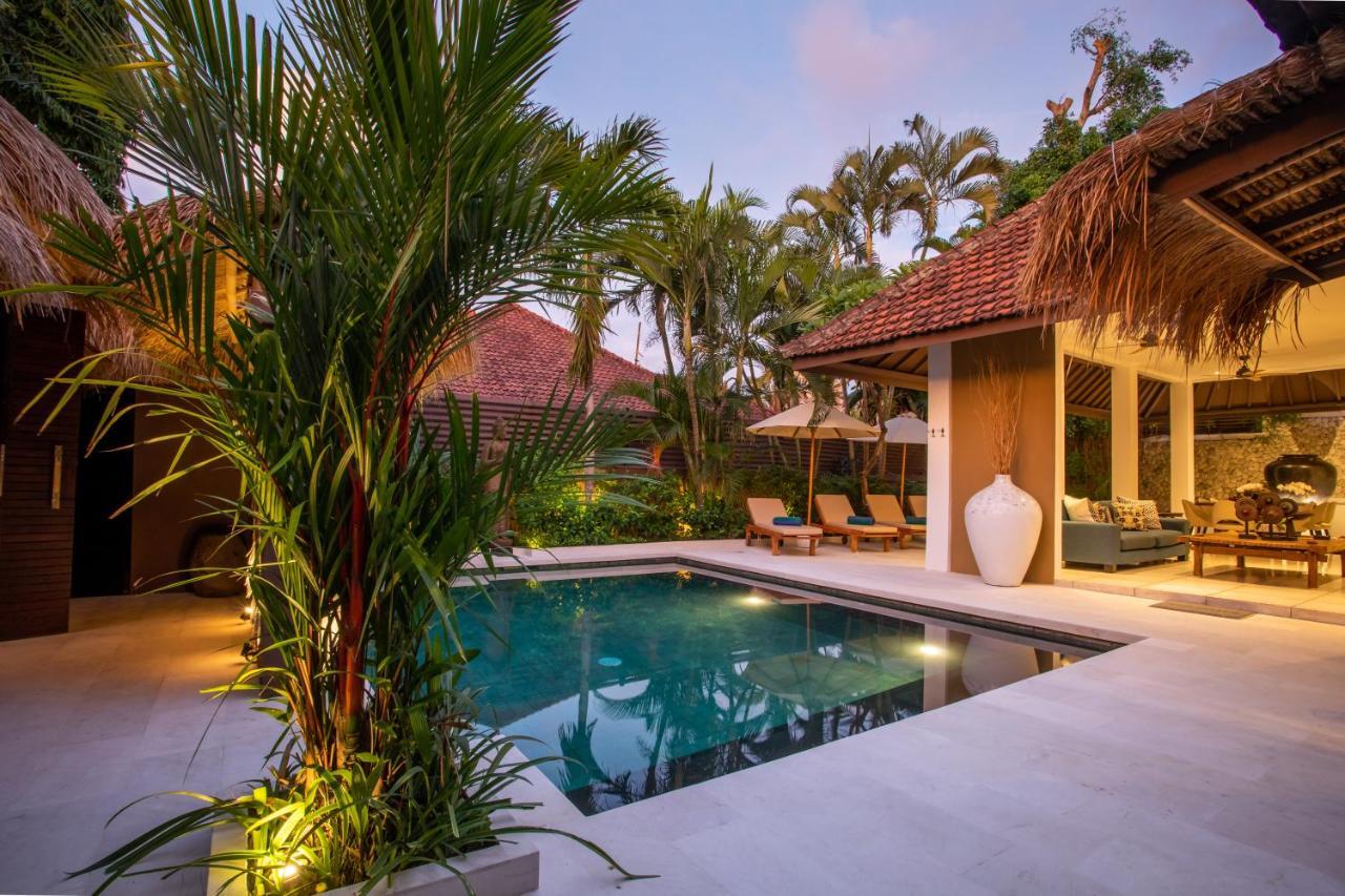 Asrina Villa'S Seminyak Экстерьер фото