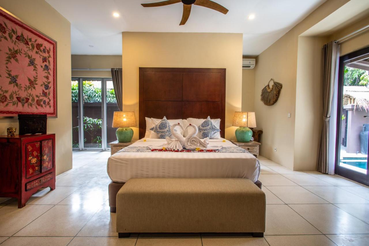 Asrina Villa'S Seminyak Экстерьер фото